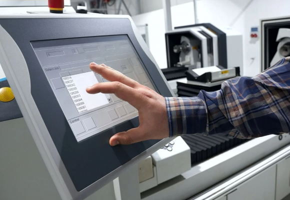 HMI چیست ؟ مانیتورینگ برق صنعتی